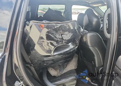 2018 Jeep Grand Cherokee Laredo z USA, uszkodzony, nr VIN 1C4RJEAG7JC429617